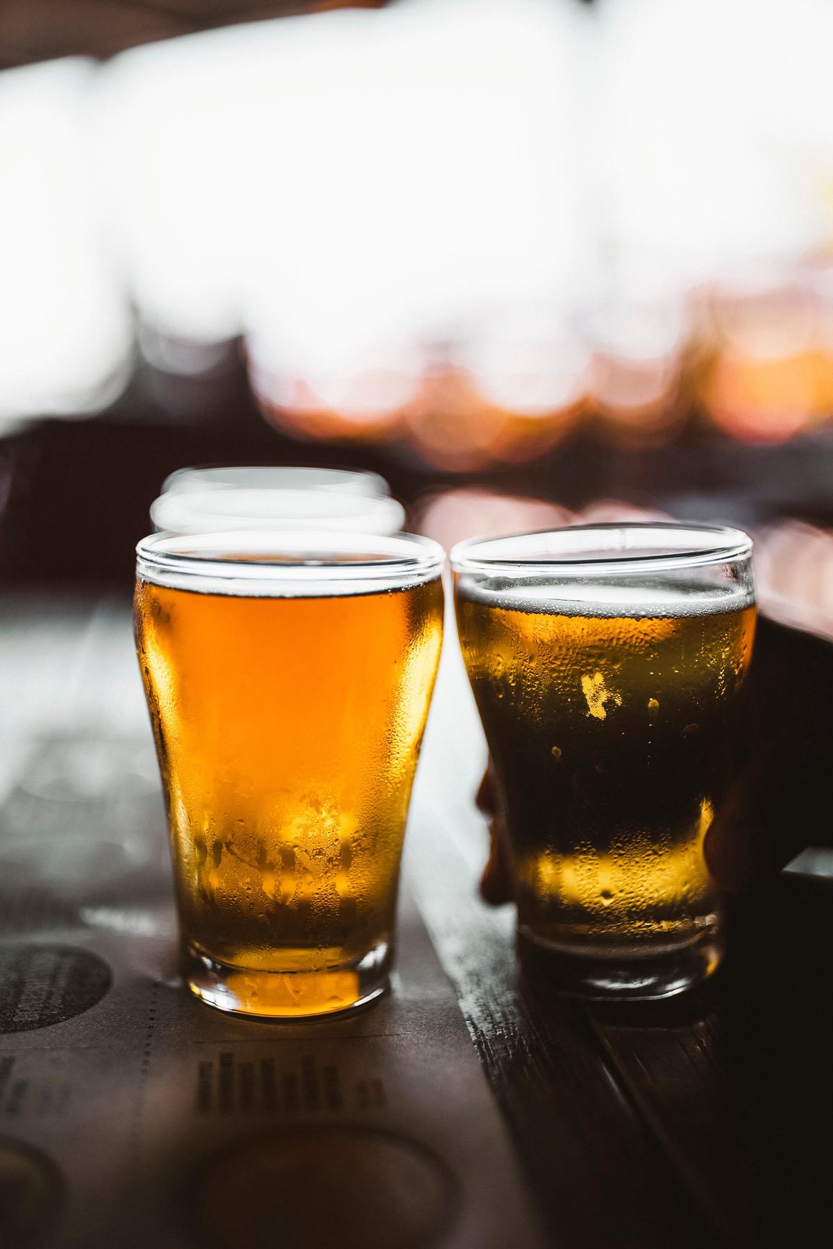 Image of beer and food pairings on a table